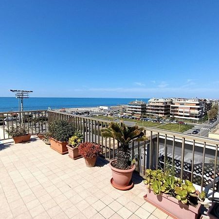 Casa Paradiso ليدو دي أوستيا المظهر الخارجي الصورة